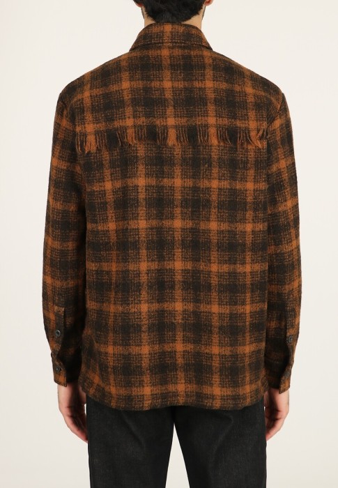 рубашка  из италии вид сбоку