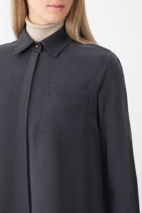 рубашка  из италии вид сбоку