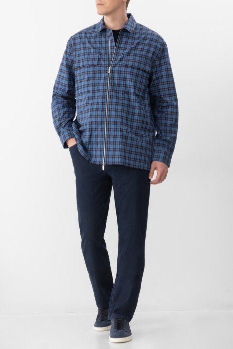 Товар синего цвета с внутренней стороны