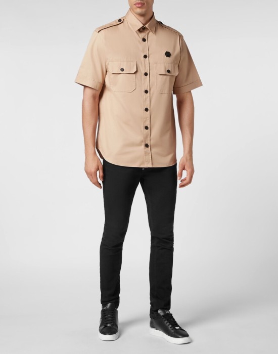 Товар бежевого цвета с внутренней стороны