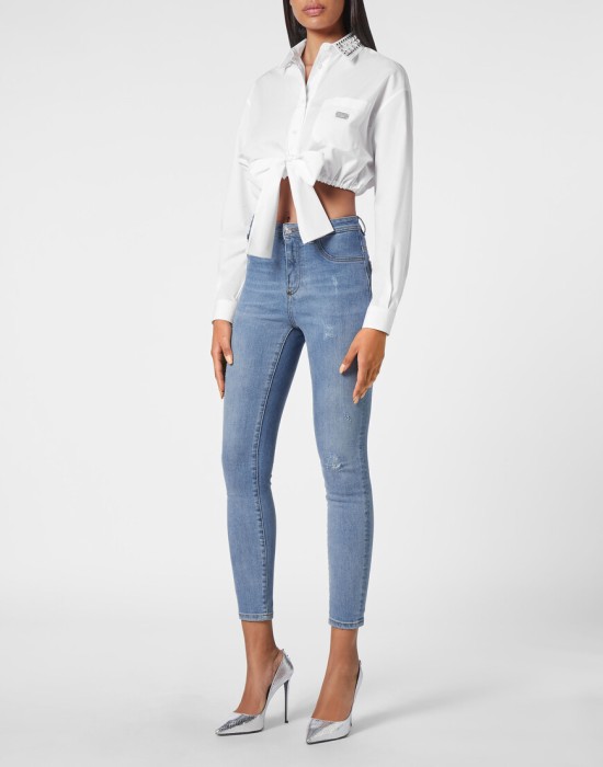 Товар белого цвета с внутренней стороны