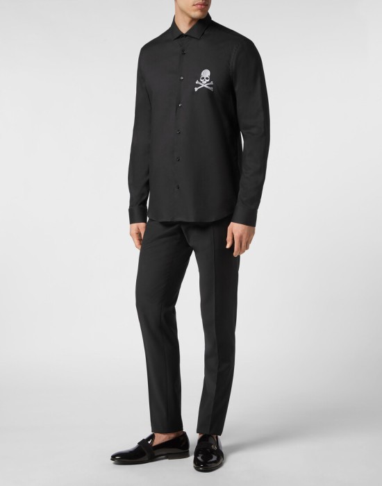 Товар черного цвета с внутренней стороны