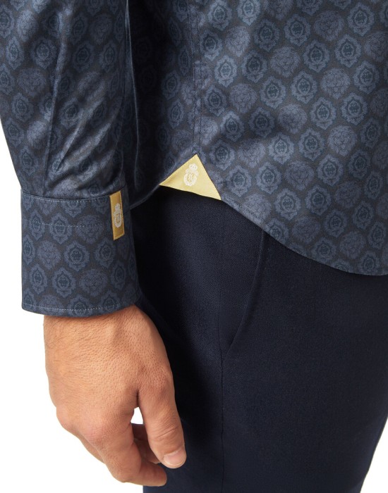 рубашка  из проверенных материалов спереди