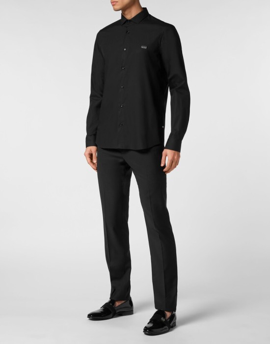 Товар черного цвета с внутренней стороны