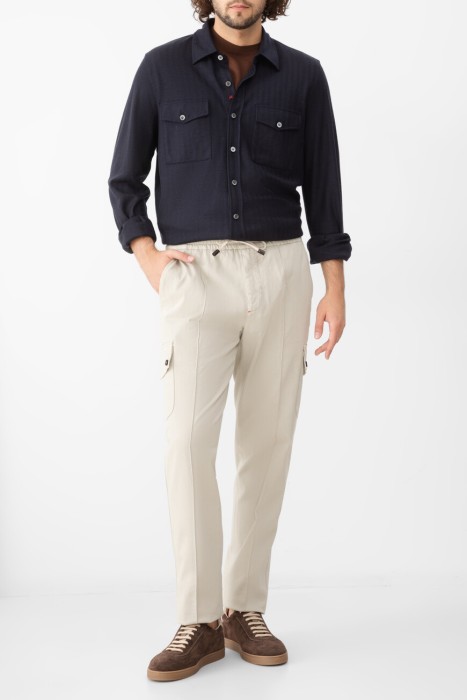 Товар синего цвета с внутренней стороны