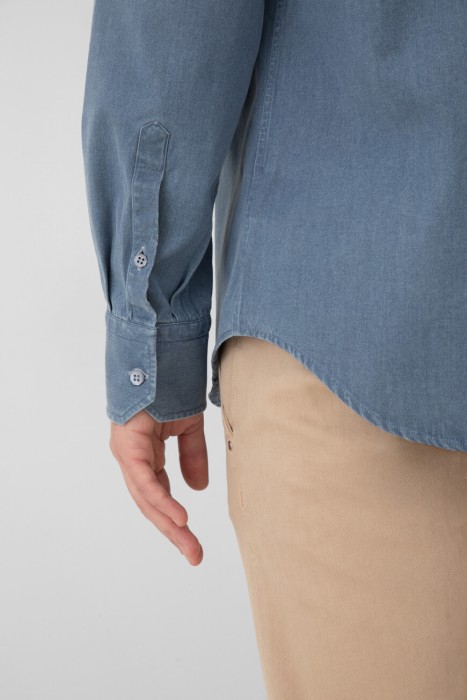 Товар синего цвета с внутренней стороны