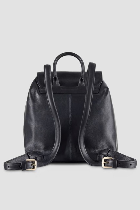 Товар черного цвета с внутренней стороны