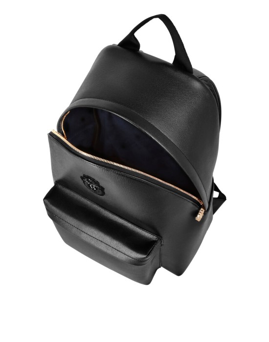 Товар черного цвета с внутренней стороны