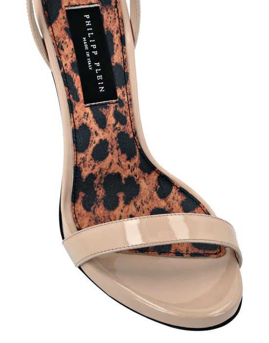 сандалии  по цене 28683 руб вид справа