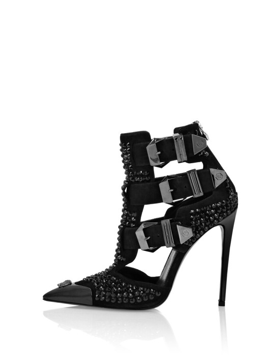 сандалии  из проверенных материалов спереди