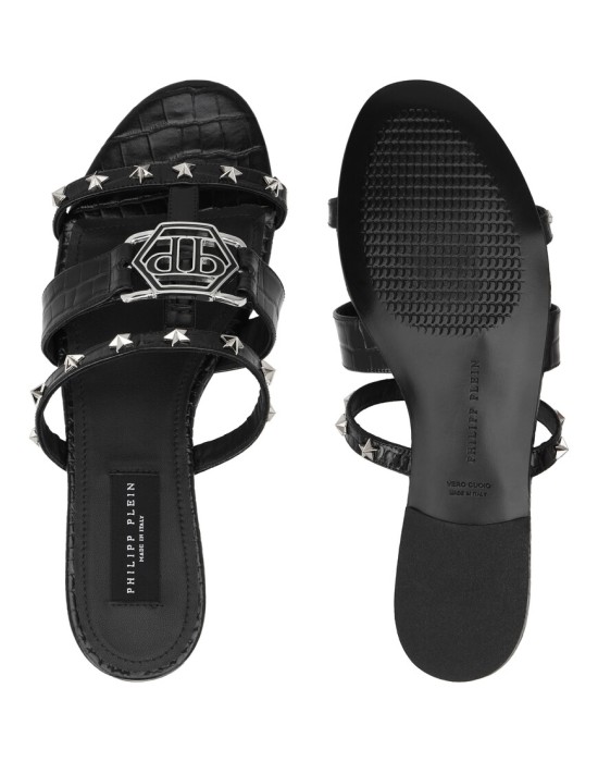 сандалии  вид слева