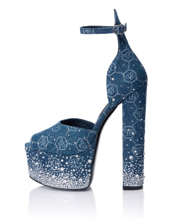 сандалии  из проверенных материалов спереди