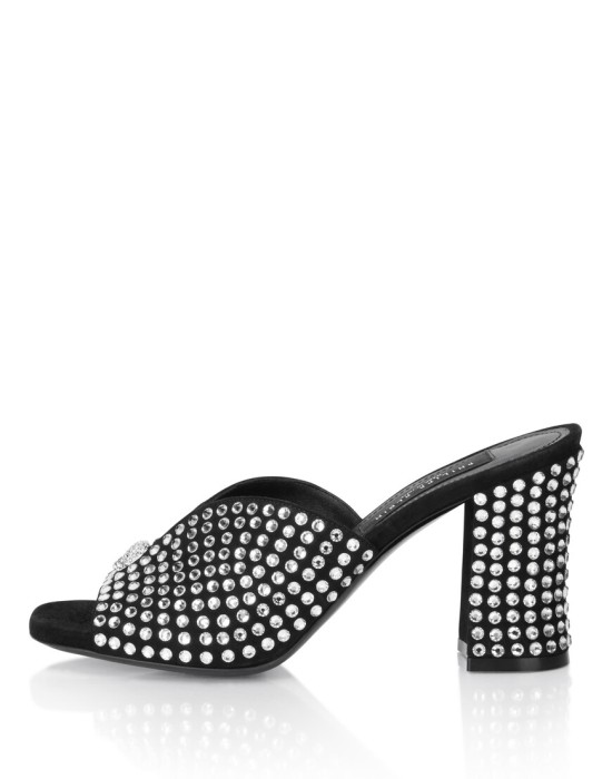 сандалии  из проверенных материалов спереди