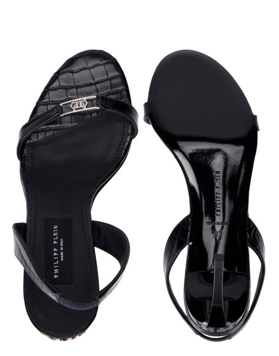 сандалии  вид слева