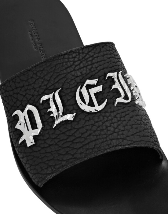 сандалии  по цене 37212 руб вид справа