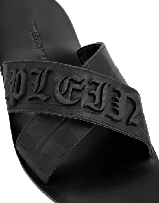 сандалии  по цене 41864 руб вид справа