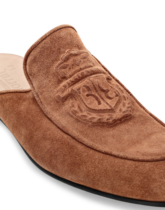 Товар бежевого цвета с внутренней стороны