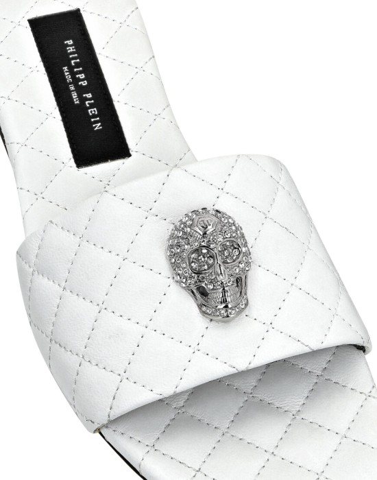 сандалии  по цене 38244 руб вид справа