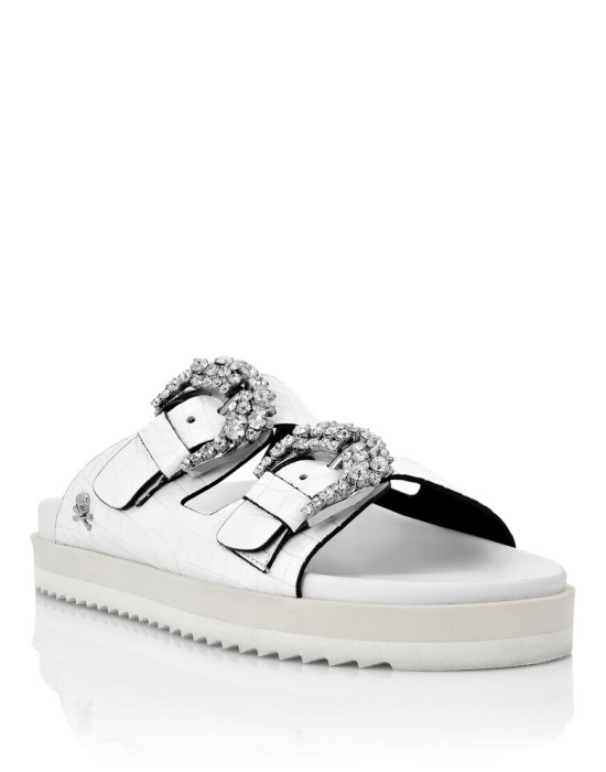 сандалии  по цене 49419 руб вид справа
