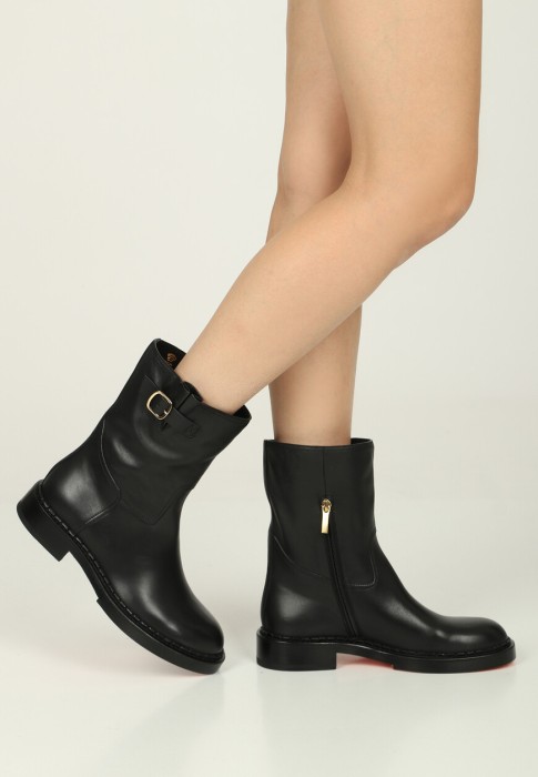 сапоги  из проверенных материалов спереди