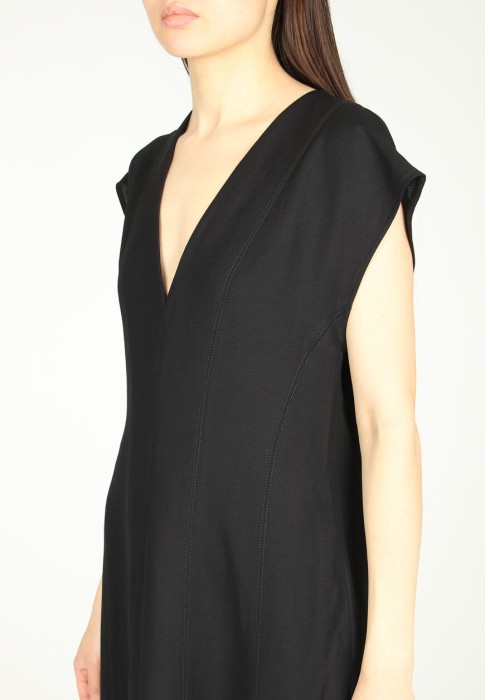 Товар черного цвета с внутренней стороны