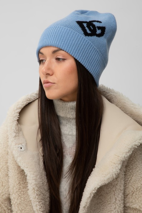 шапка dolce&gabbana модель из коллекции dna от бренда dolce & gabbana вид слева