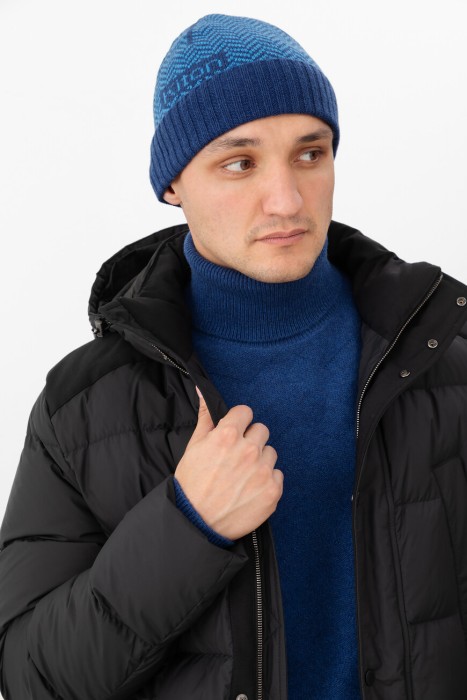 шапка  от бренда kiton вид слева