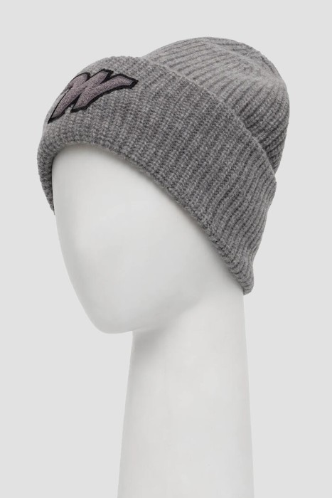 шапка  от бренда max mara вид слева