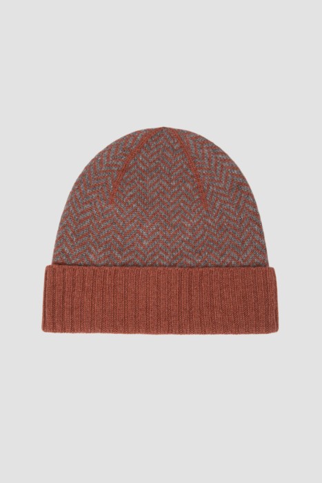 шапка  из италии вид сбоку