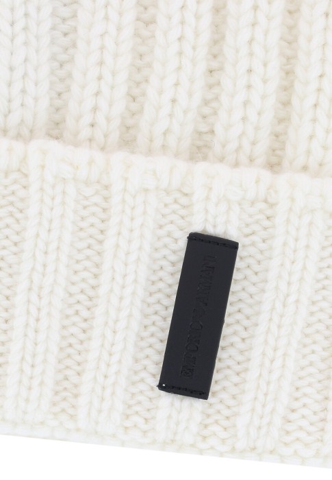 шапка  из италии вид сбоку