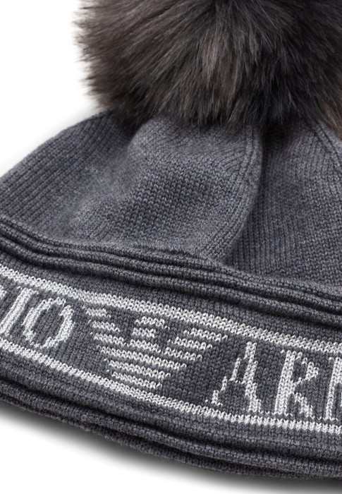 шапка  из италии вид сбоку