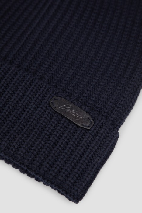 Товар синего цвета с внутренней стороны