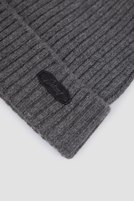 Товар серого цвета с внутренней стороны