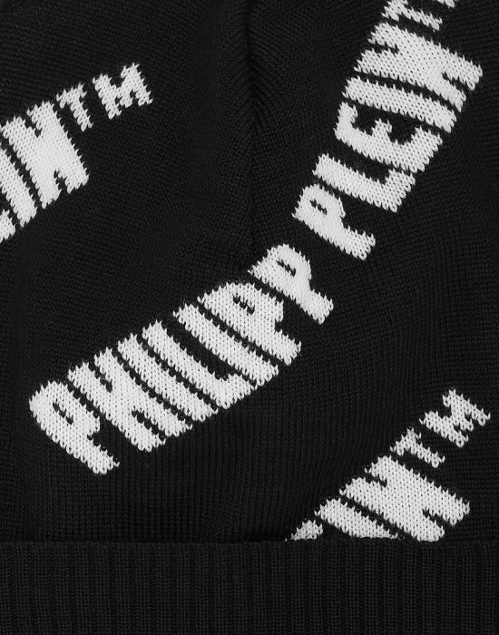 шапка  от бренда philipp plein вид слева