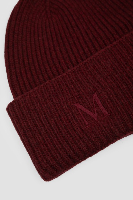 Товар бордового цвета с внутренней стороны