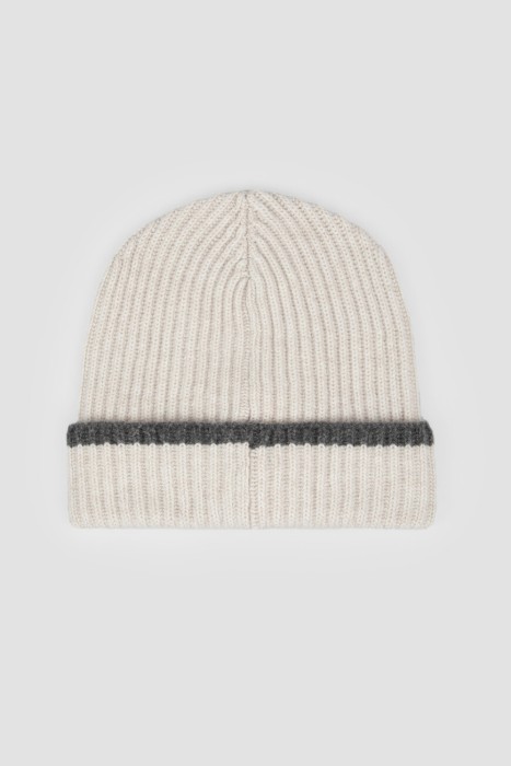 шапка  из италии вид сбоку