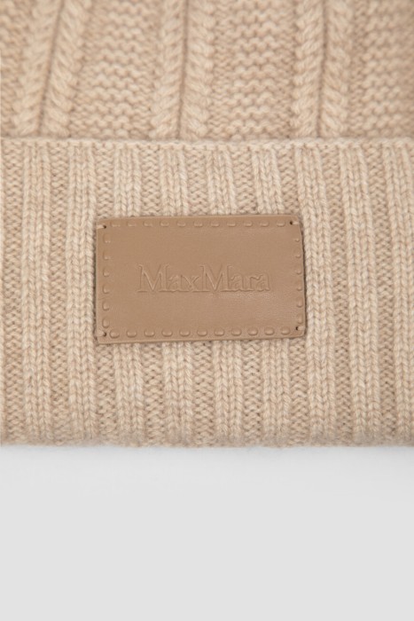 шапка  из кашемира спереди