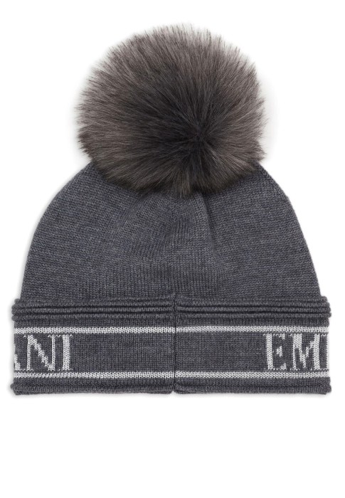 шапка  от бренда emporio armani вид слева