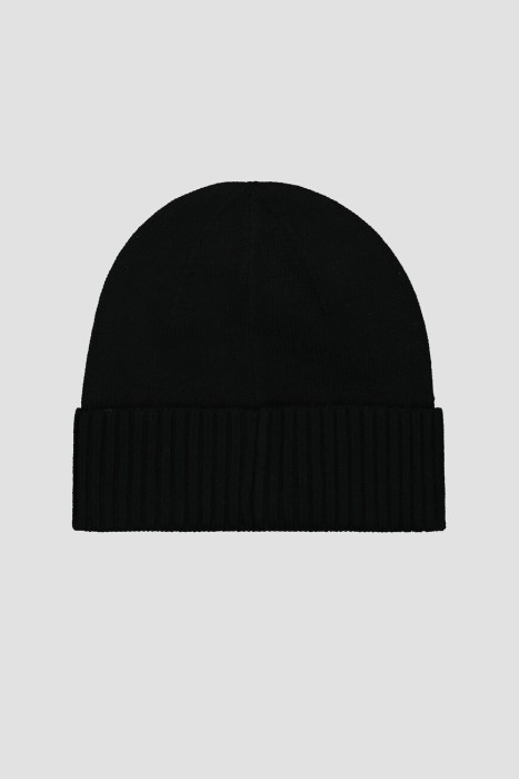 шапка  по цене 16000 руб вид справа