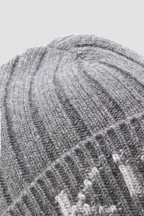 шапка  из италии вид сбоку