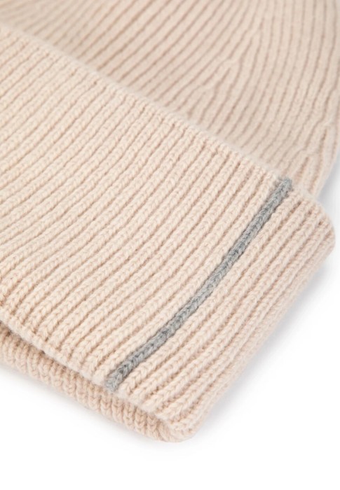 шапка  из италии вид сбоку