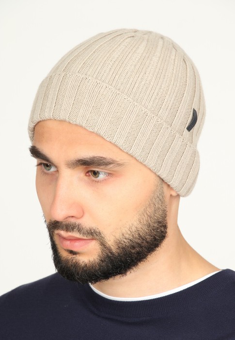 шапка  из проверенных материалов спереди