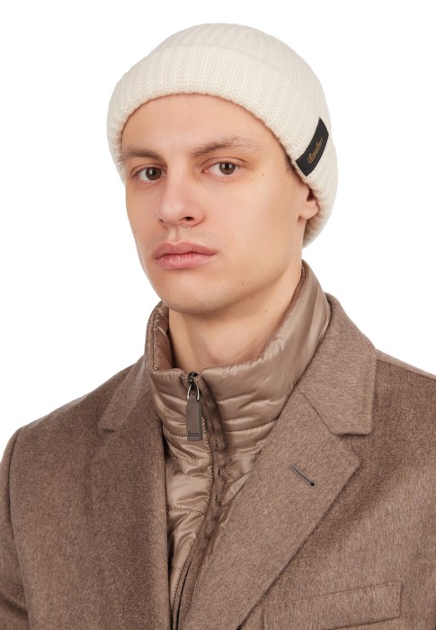 шапка  от бренда borsalino вид слева
