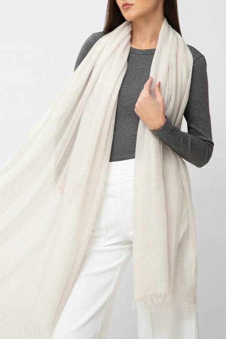 шарф  по цене 71825 руб вид справа