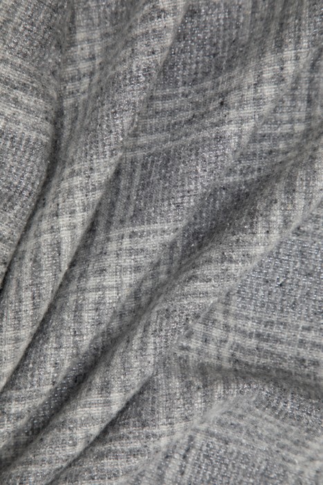 Товар серого цвета с внутренней стороны