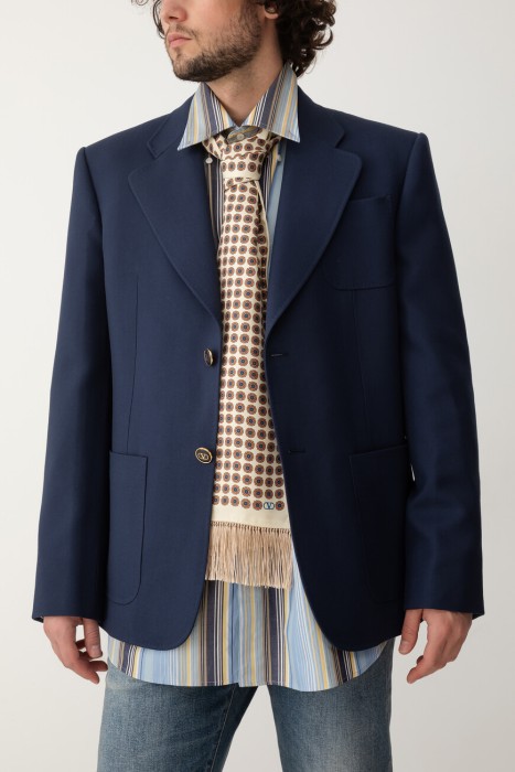 шарф  от бренда valentino вид слева