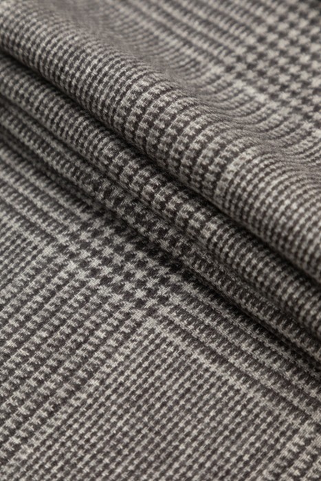 шарф  по цене 79000 руб вид справа