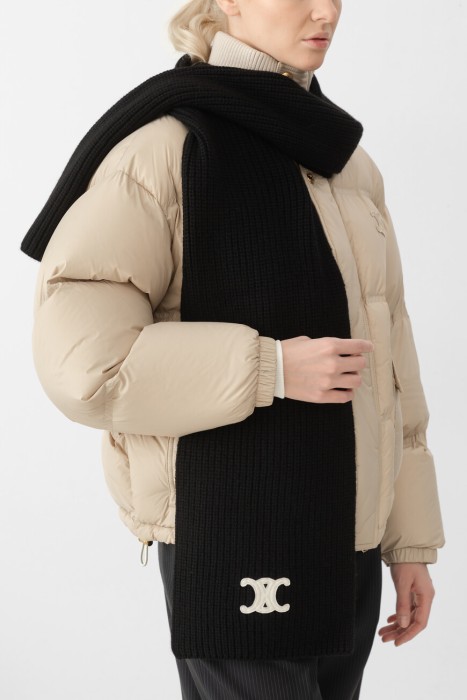 шарф  от бренда celine вид слева