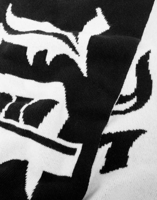 шарф  по цене 40055 руб вид справа