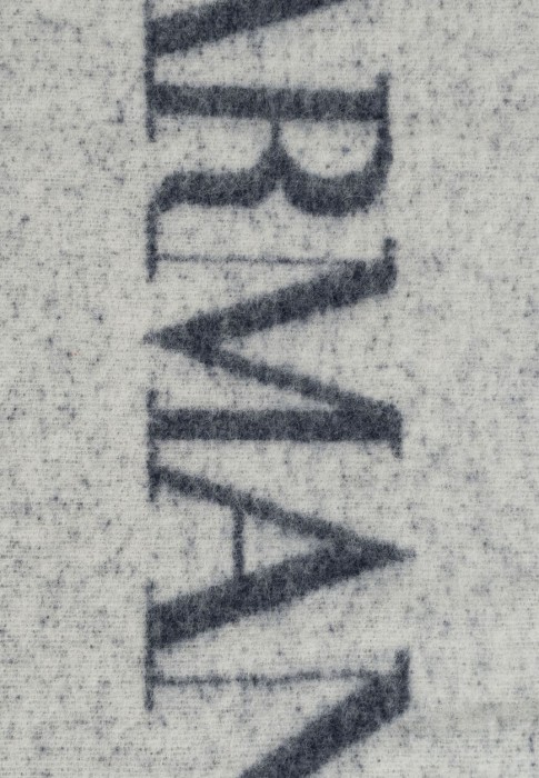 шарф  от бренда emporio armani вид слева